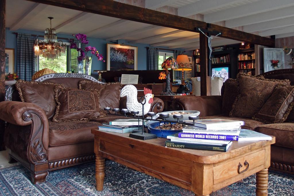 Saint-Sauveur-des-Monts Le Petit Clocher Gite Touristique B & B מראה חיצוני תמונה