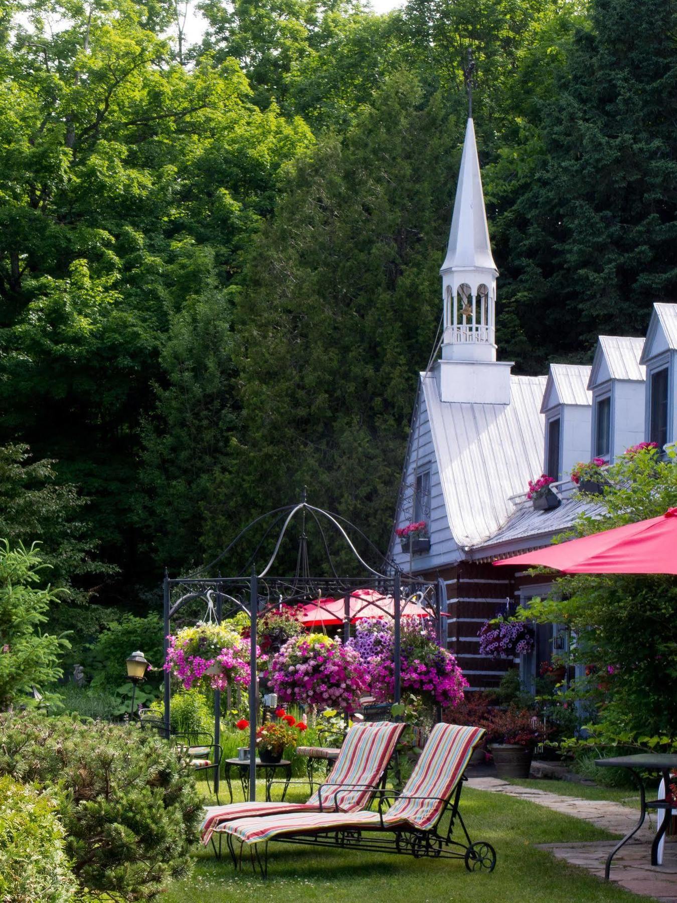 Saint-Sauveur-des-Monts Le Petit Clocher Gite Touristique B & B מראה חיצוני תמונה