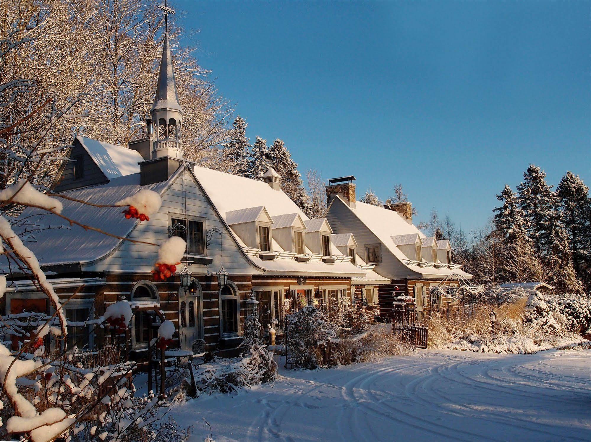 Saint-Sauveur-des-Monts Le Petit Clocher Gite Touristique B & B מראה חיצוני תמונה