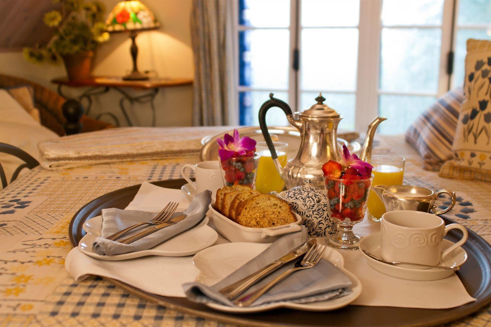 Saint-Sauveur-des-Monts Le Petit Clocher Gite Touristique B & B מראה חיצוני תמונה