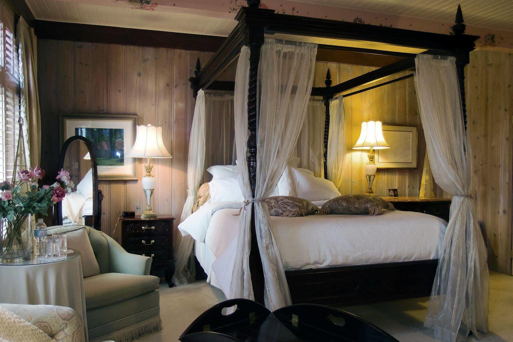Saint-Sauveur-des-Monts Le Petit Clocher Gite Touristique B & B מראה חיצוני תמונה