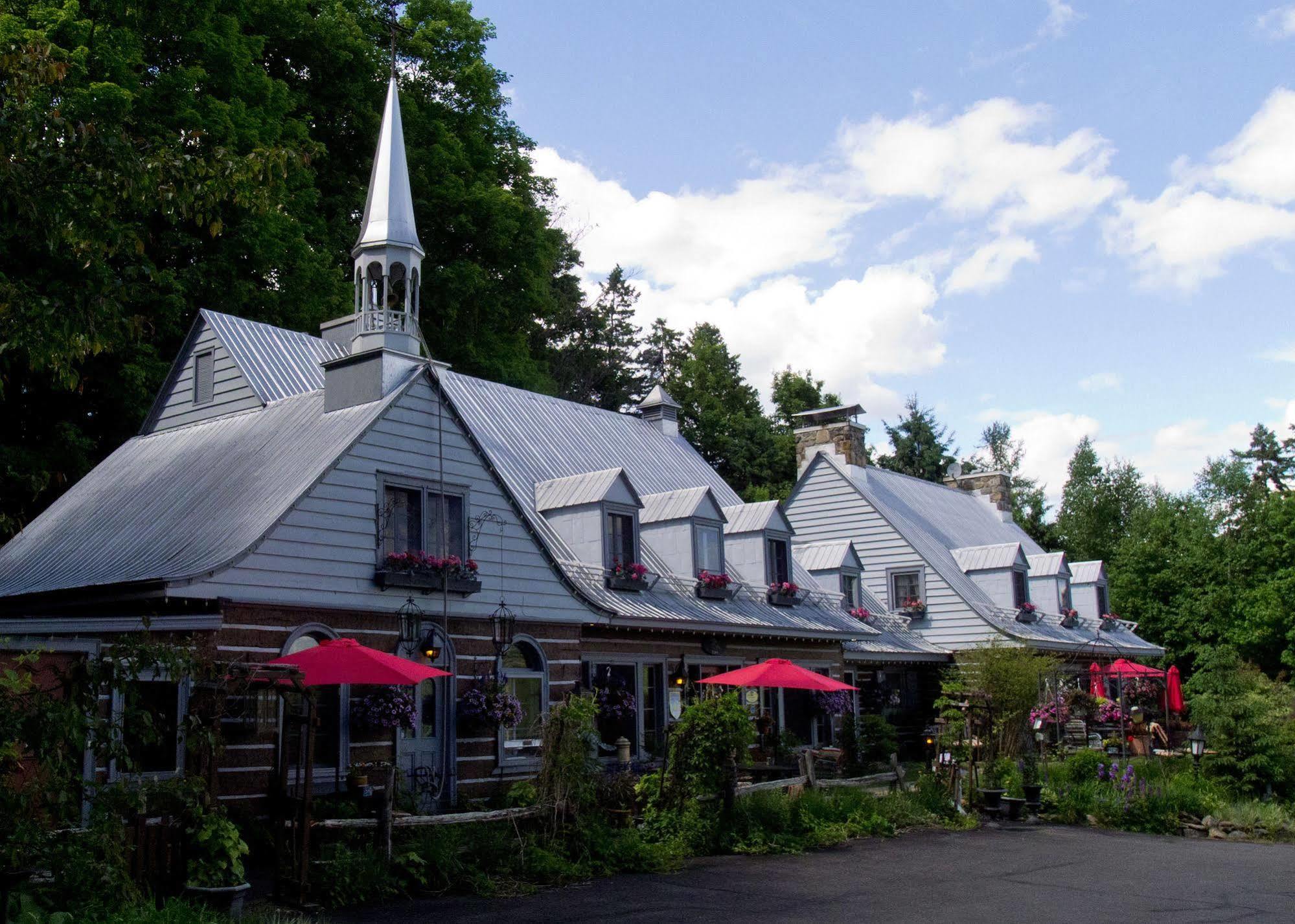 Saint-Sauveur-des-Monts Le Petit Clocher Gite Touristique B & B מראה חיצוני תמונה